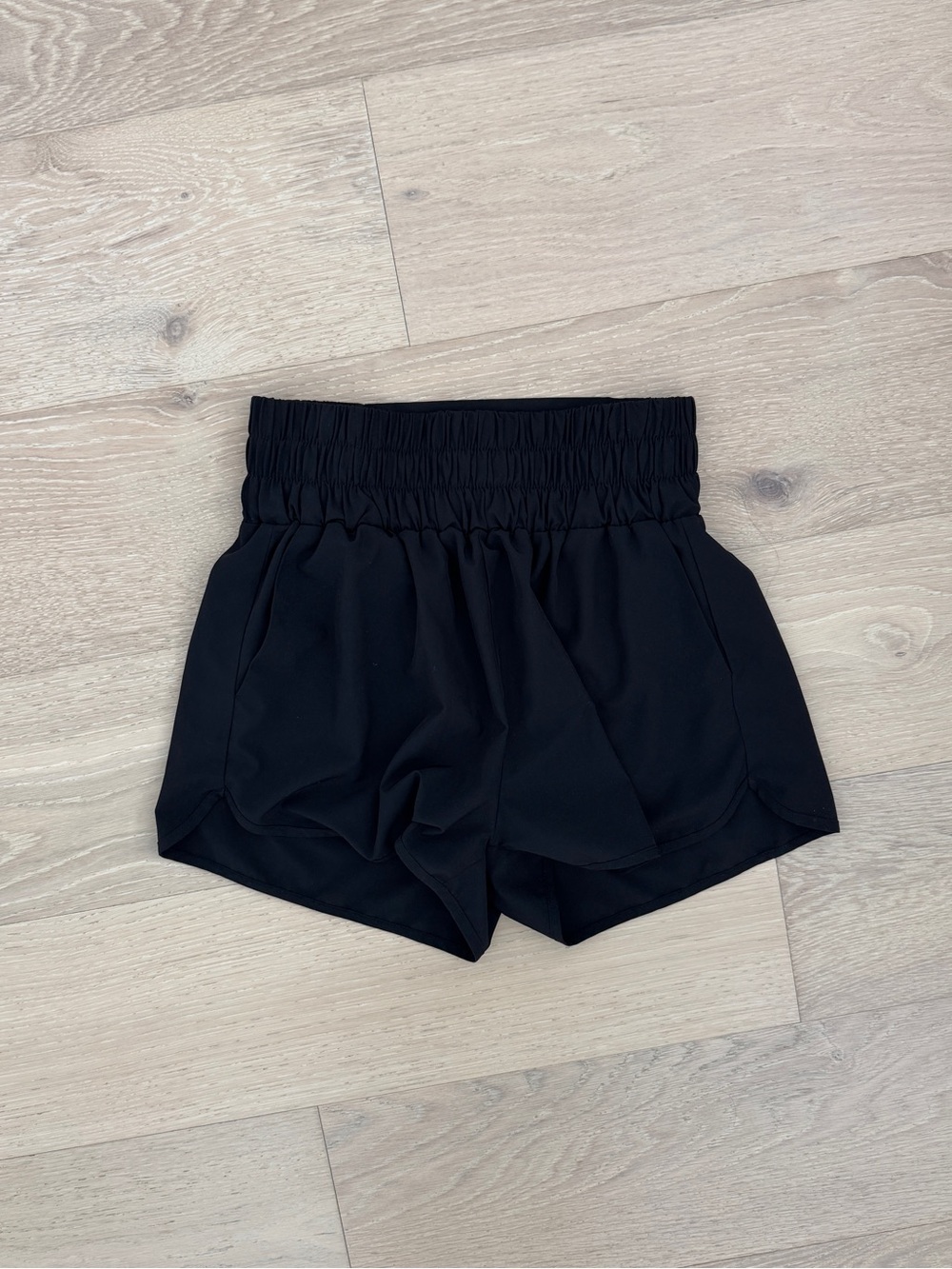 Black High Rise Athletic Pull On Shorts Elastic Waist Women Size M Solid